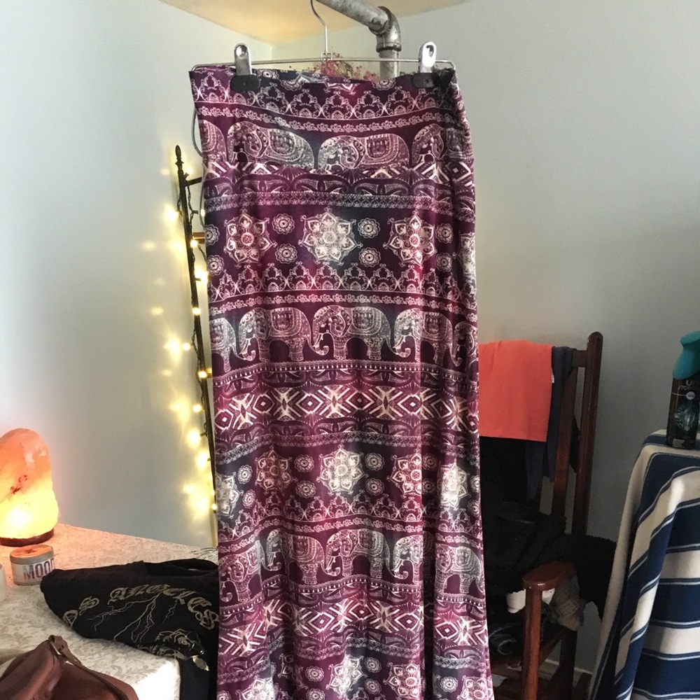 Hot Kiss long skirt